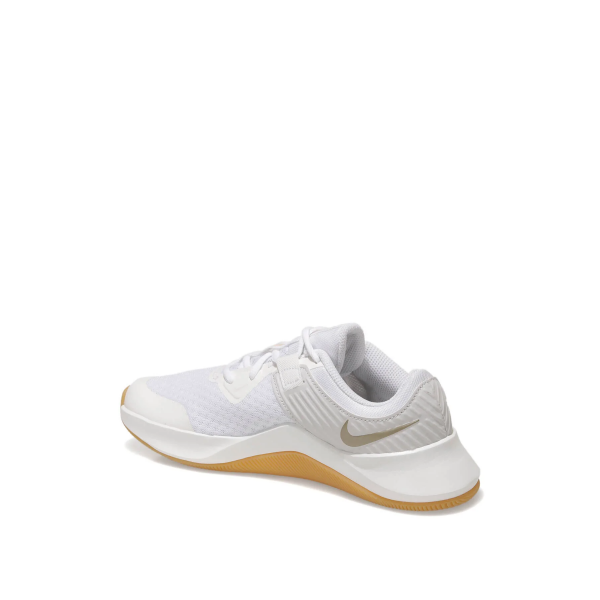 Nike Women shoes W MC TRAINER White Women's Running Shoes