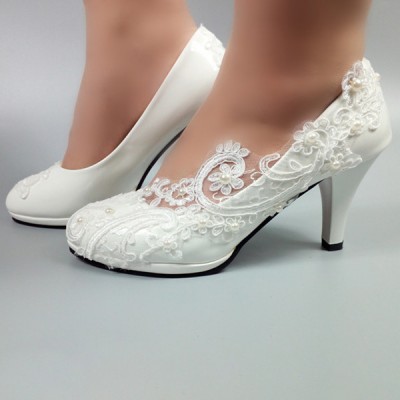 أحذية الزفاف المرأة Leatherette Stiletto كعب مغلقة إصبع القدم مع خياطة الدانتيل أحذية الزفاف المرأة Leatherette Stiletto كعب مغلقة إصبع القدم مع خياطة الدانتيل